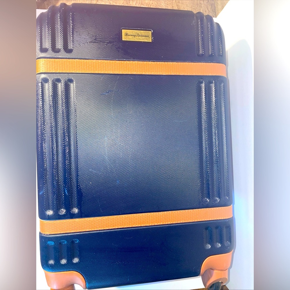 Tommy Bahama Hard 22” Expandable Rolling  Wheelie Carry-On Luggage Suitcase Blue